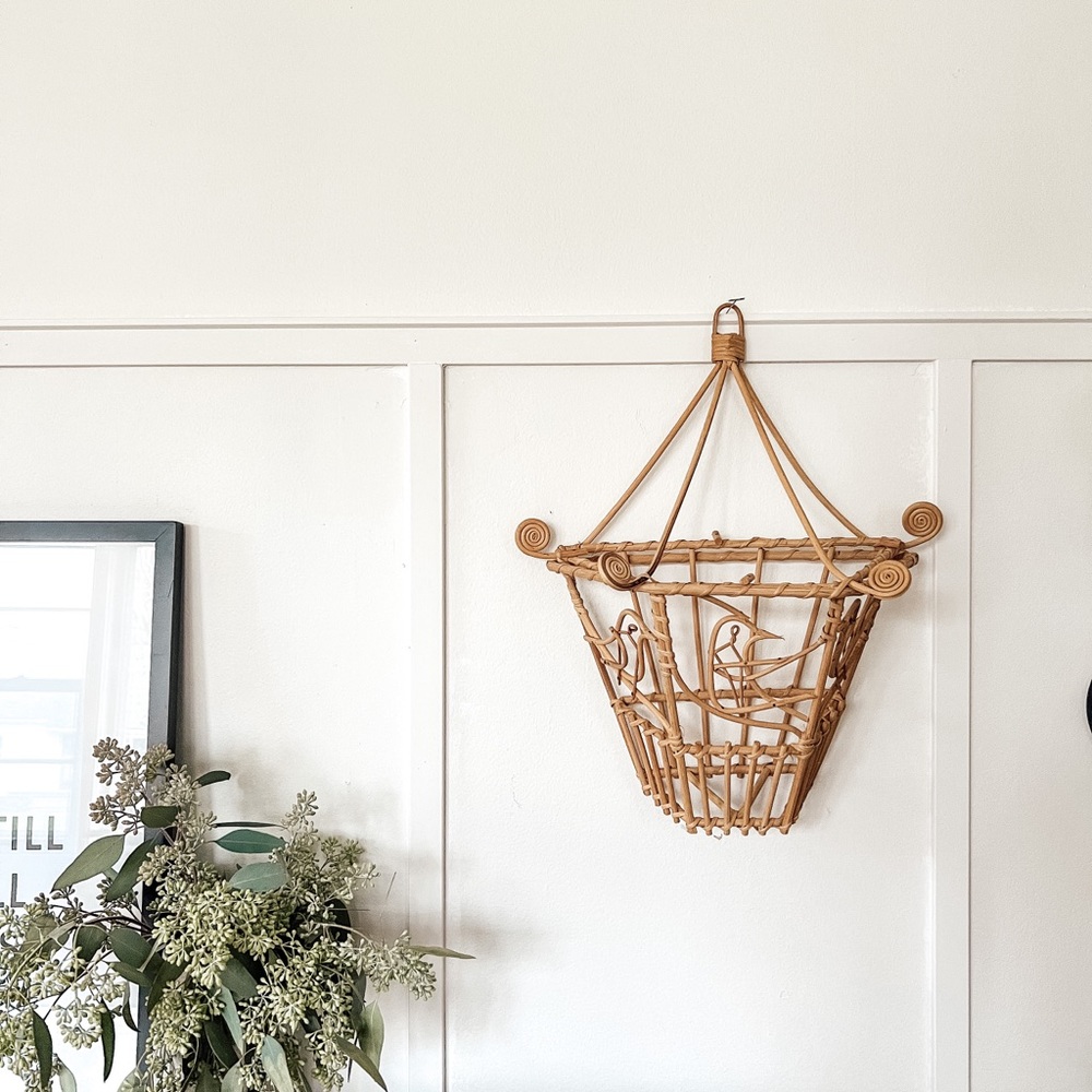 Hanging basket with birds